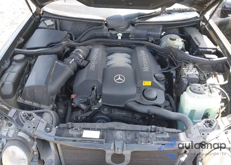 2000 Mercedes-Benz E 320 из США, поврежденный, VIN WDBJF65J8YB105195